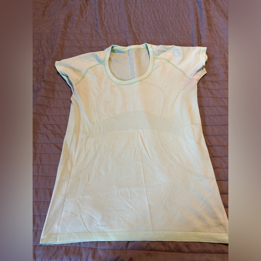 Lululemon shirt sleeve swiftly size 12